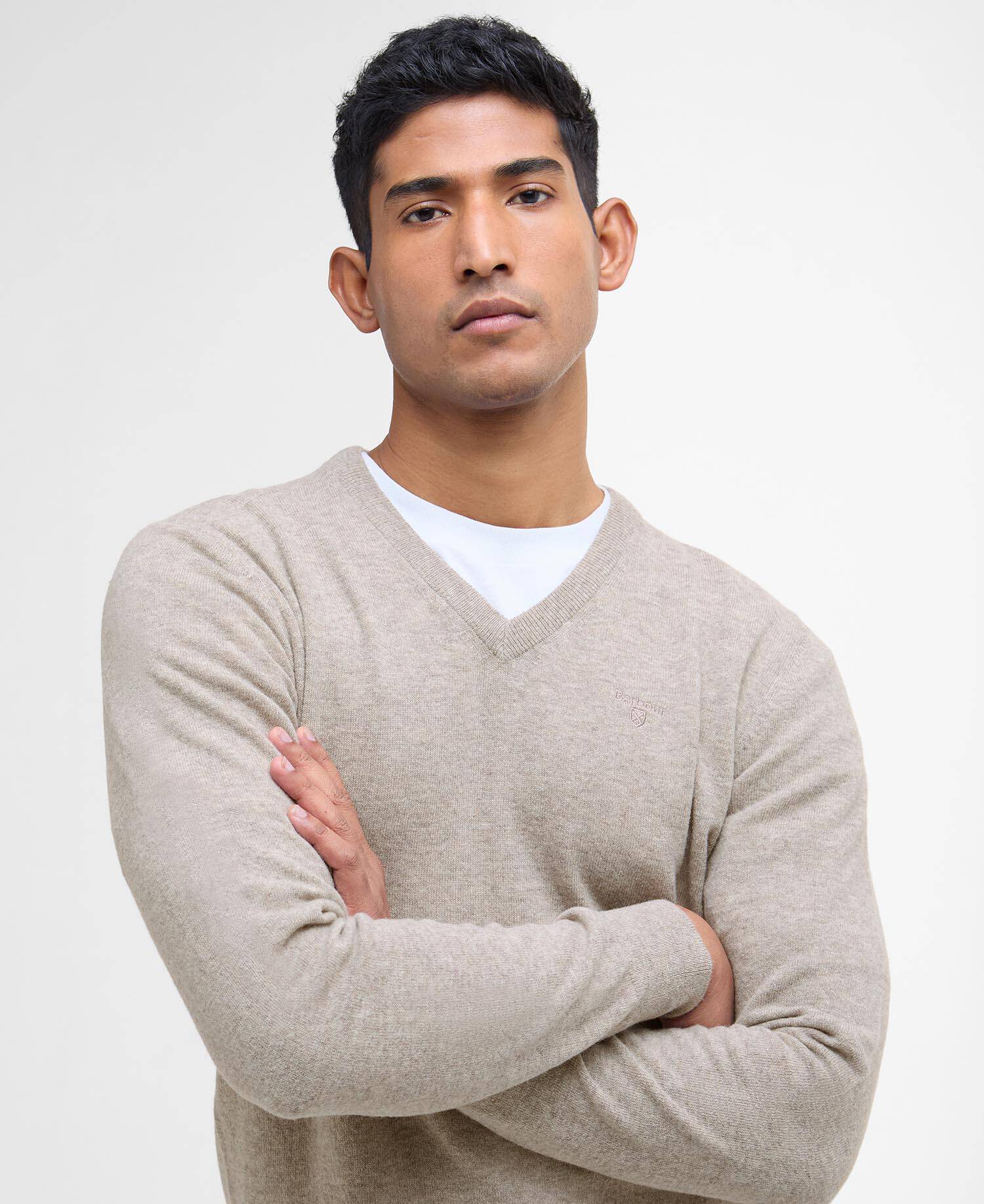 Essential V-Neck Jumper image number 3