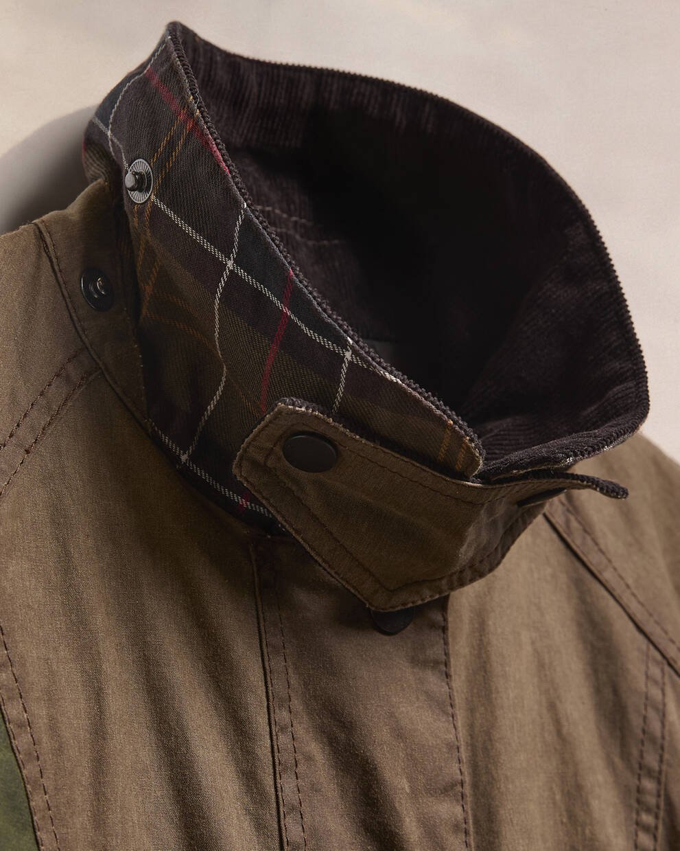 Barbour Re-Loved Women's Beadnell Waxed Jacket