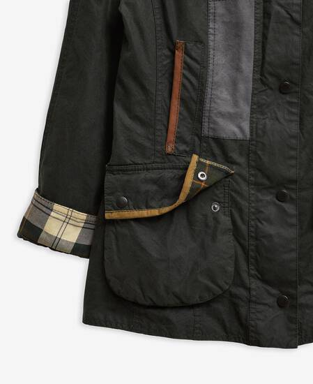 Barbour Re-Loved Beadnell Waxed Jacket - Size 10 Sage Barbour Re-Loved Beadnell Waxed Jacket - Size 10 Sage