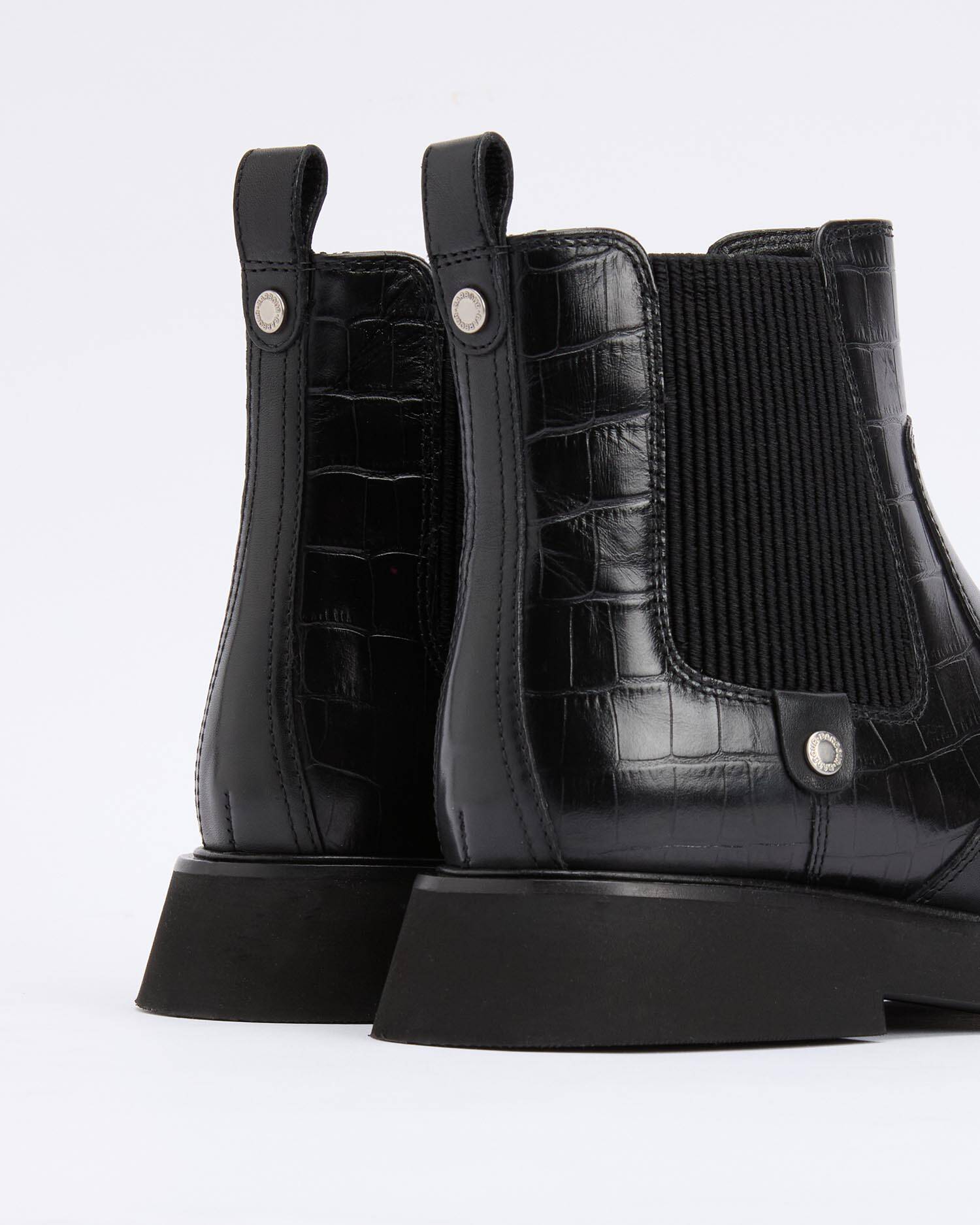 Delfine Chelsea Boots image number 1