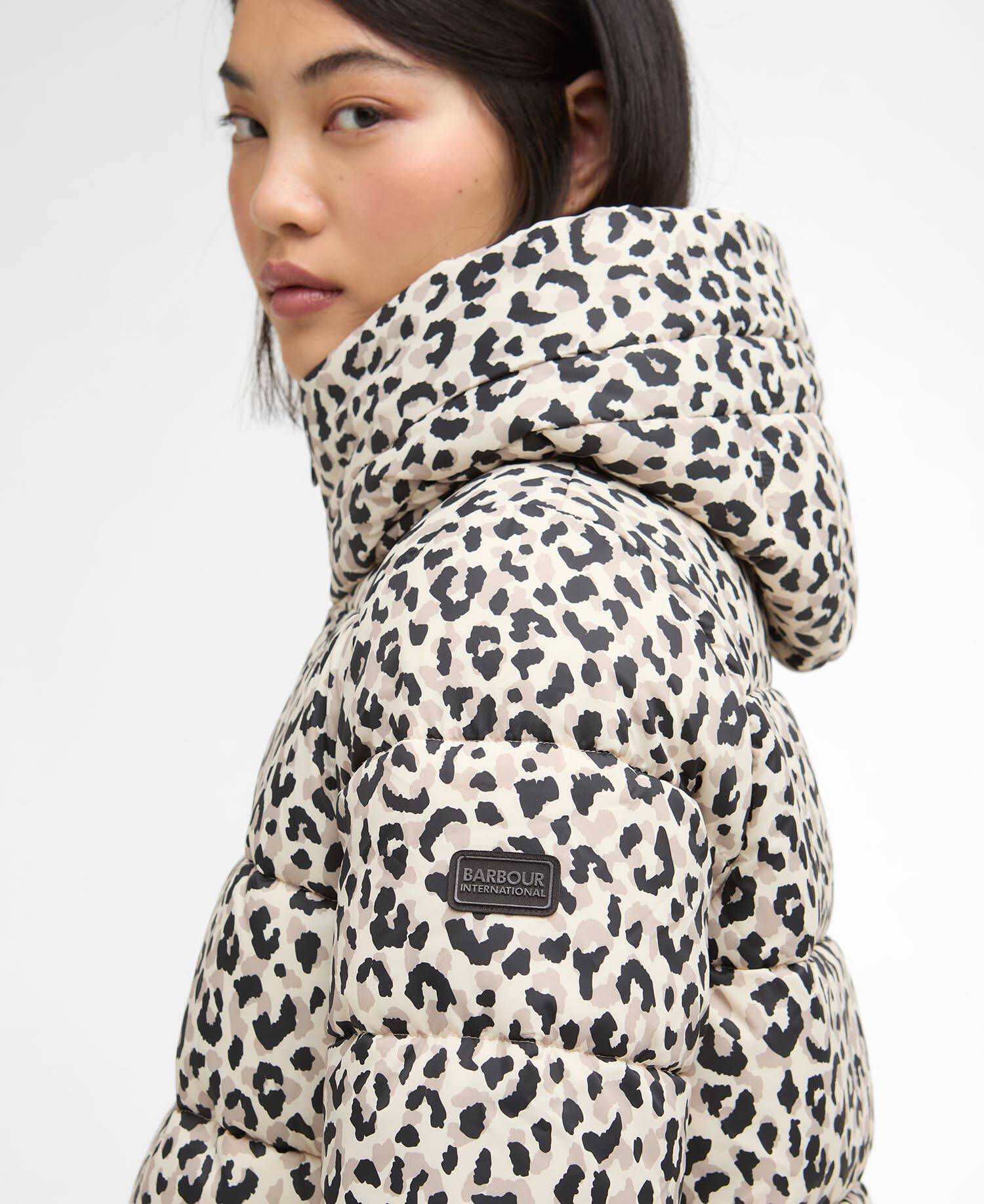 Olivios Printed Puffer Jacket image number 4