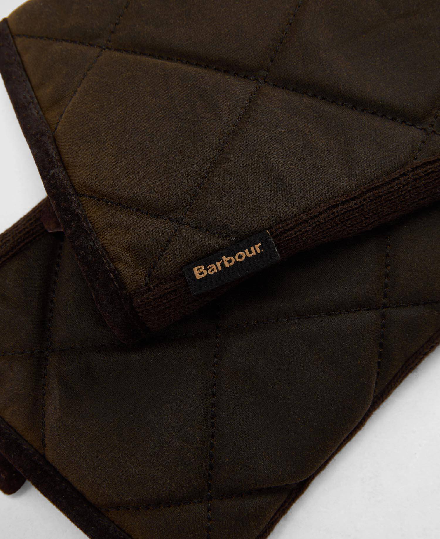 Westerdale Quilted Gloves image number 2