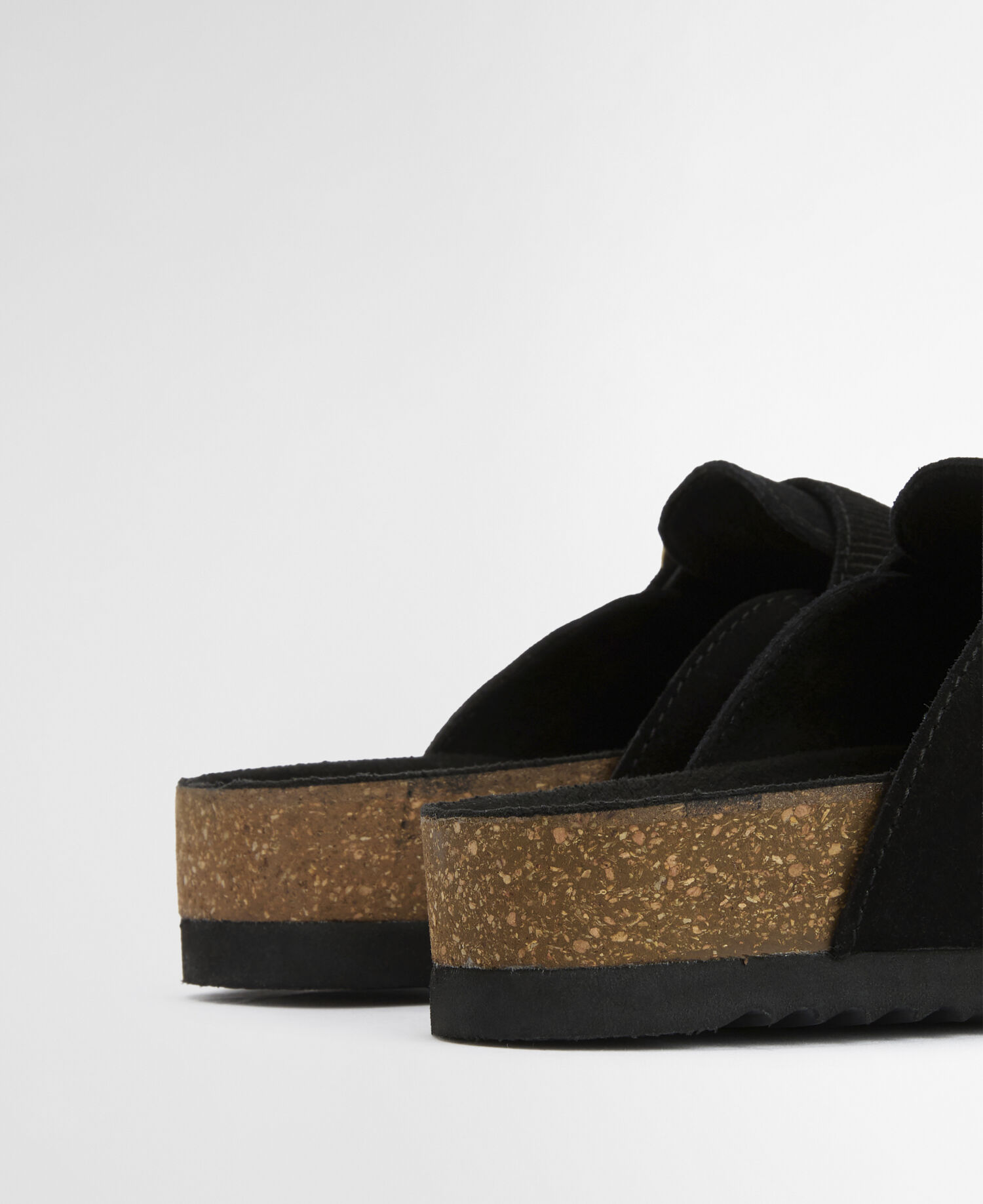 Kyra Closed Toe Sandal Black Suede