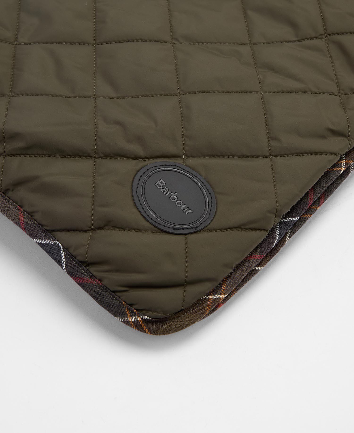 Buy Dog Quilt and Fleece Blanket for USD 75.00 | BARBOUR_US