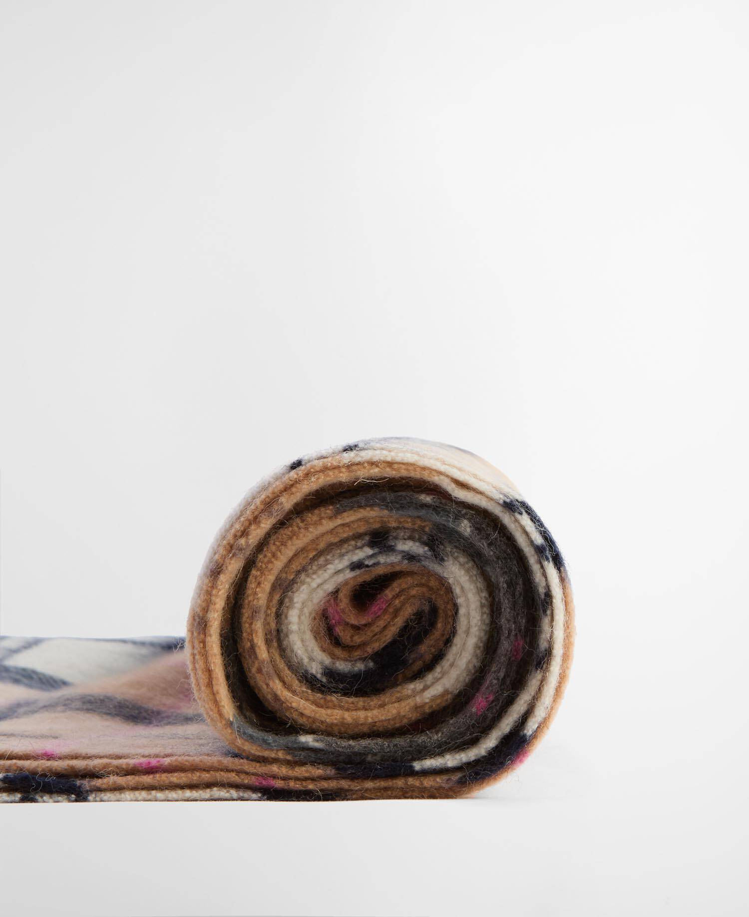 Schal Serena Tartan Lambswool image number 3