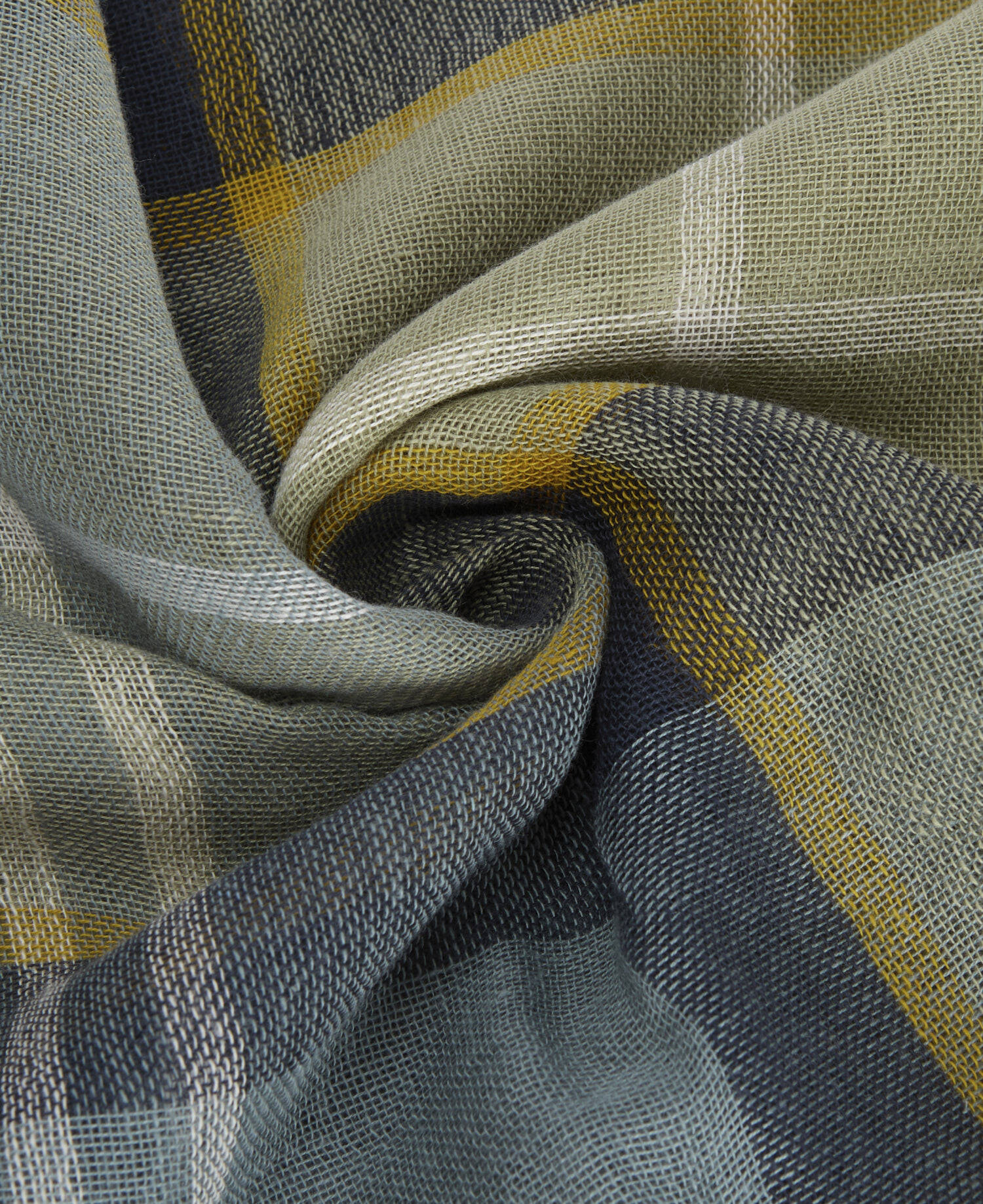 Welton Tartan Scarf Highland Loch Tartan image number 4