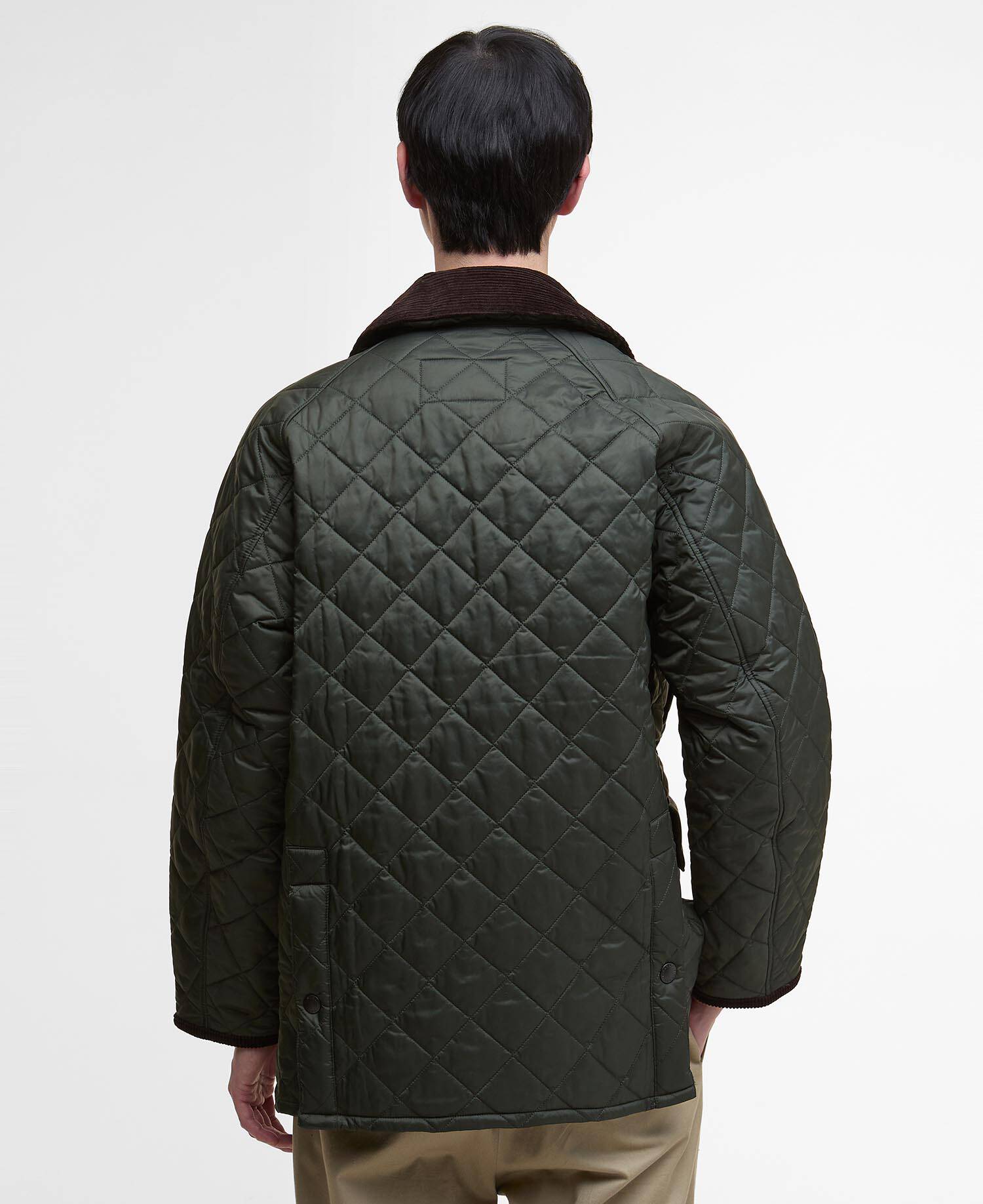 Bedale Quilted Jacket image number 2