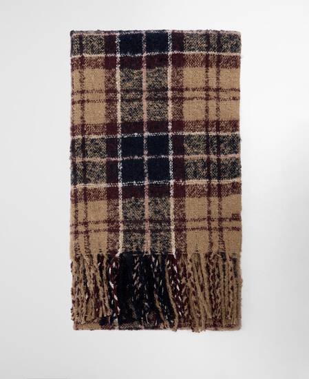 Saltburn Beanie & Tartan Scarf Gift Set Gardenia Tartan