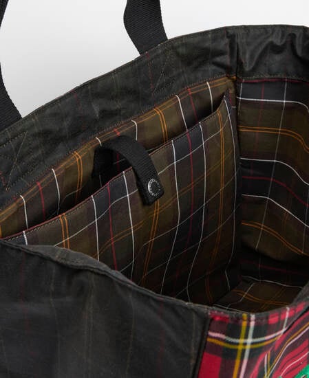 Barbour x GANNI Waxed Tote Bag Classic/Royal Stewart Tartan