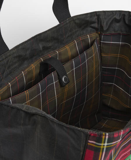 Barbour x GANNI Waxed Tote Bag Classic/Royal Stewart Tartan