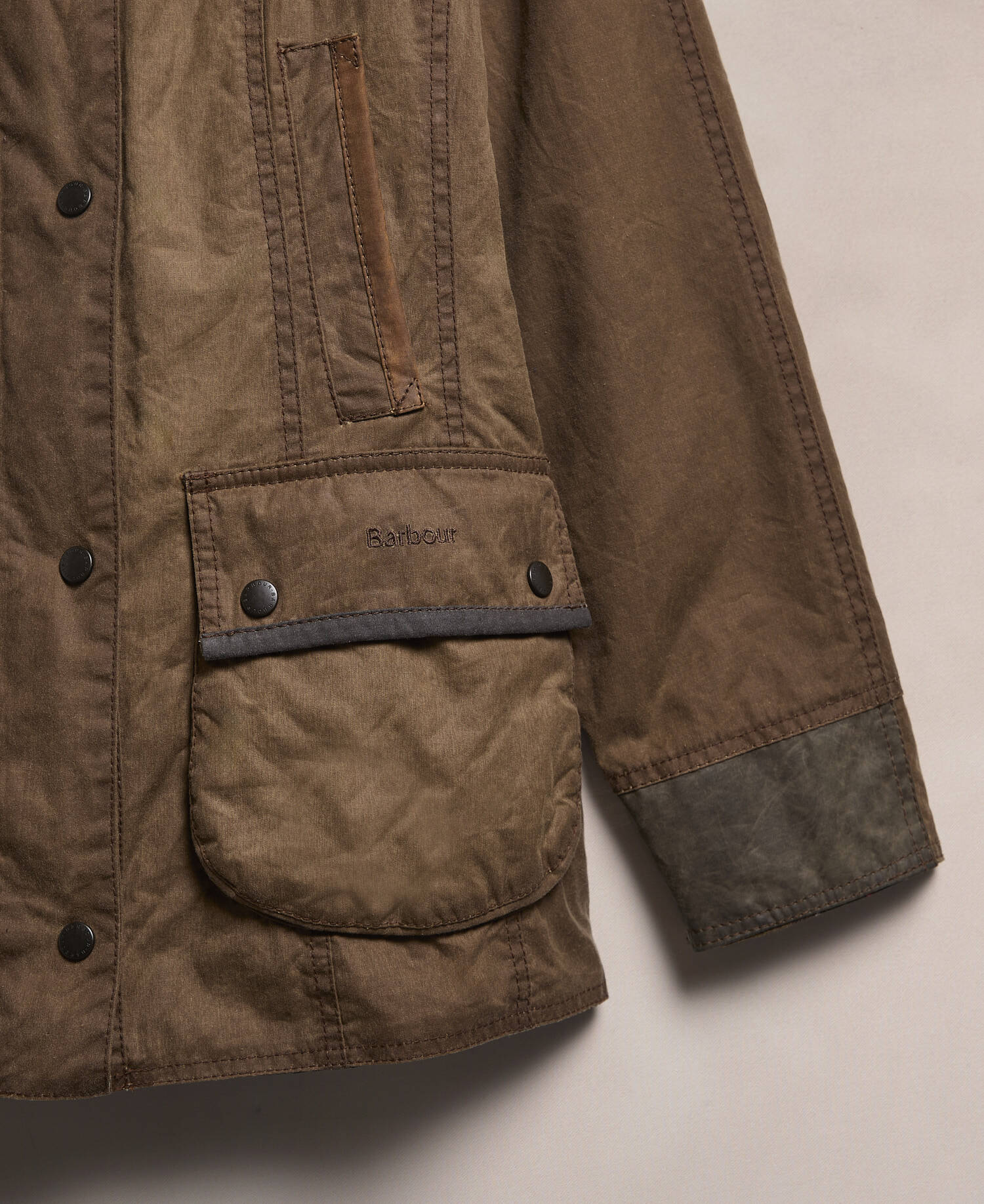 Barbour Re-Loved Women's Beadnell Waxed Jacket image number 3