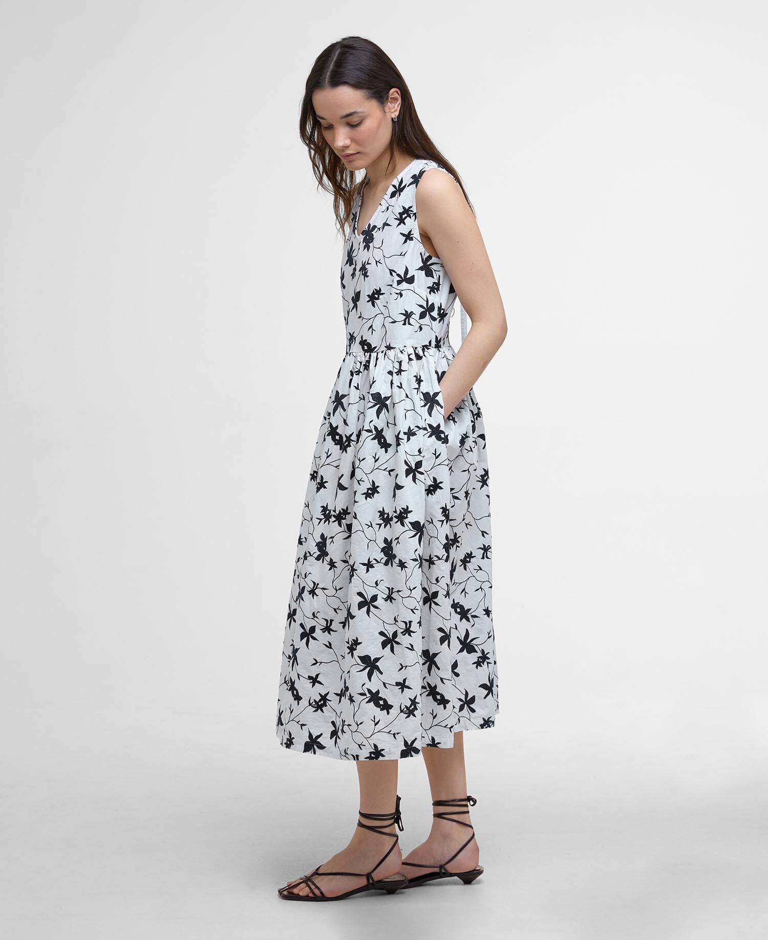 Elina Printed Midi Dress image number 1