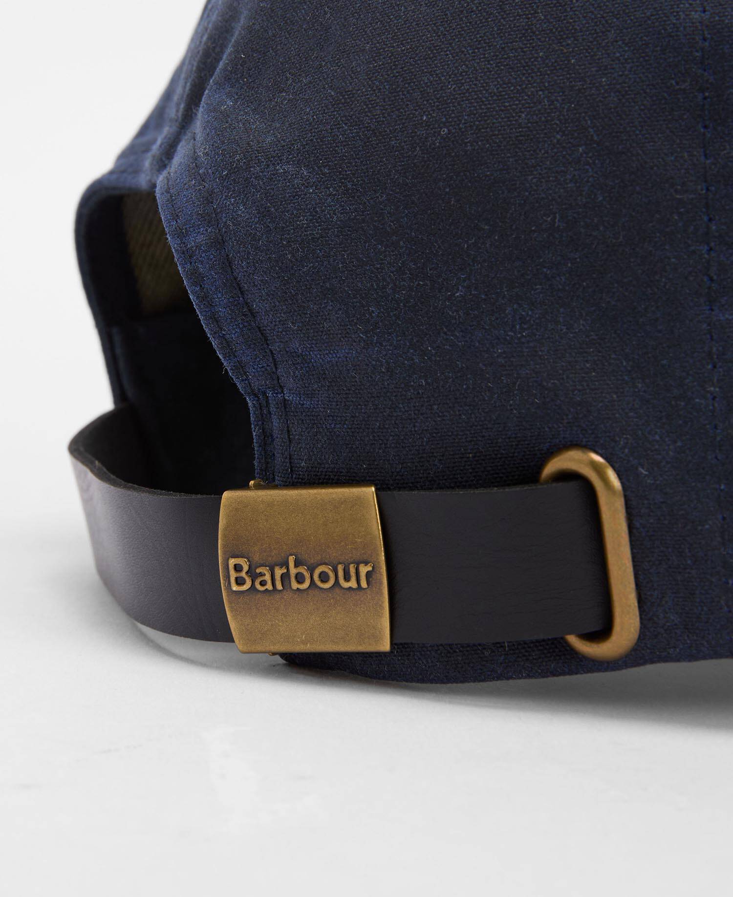 Barbour x Levi's Waxed Cap Royal Navy image number 6