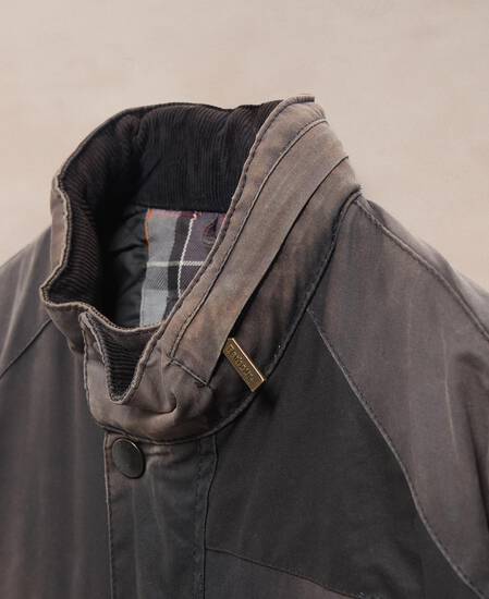 Barbour Re-loved Men's Corbridge Waxed Jacket - Size S Black