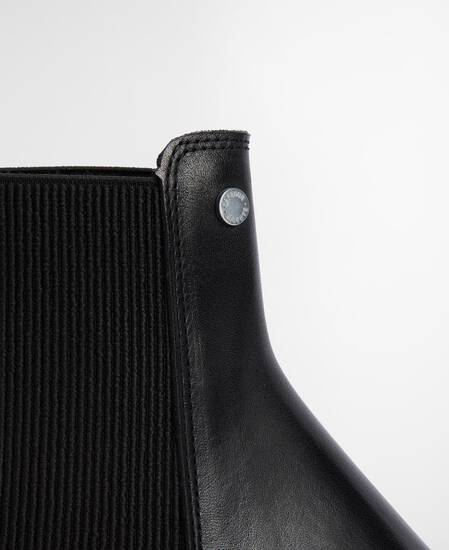 Celina Chelsea Boots Black