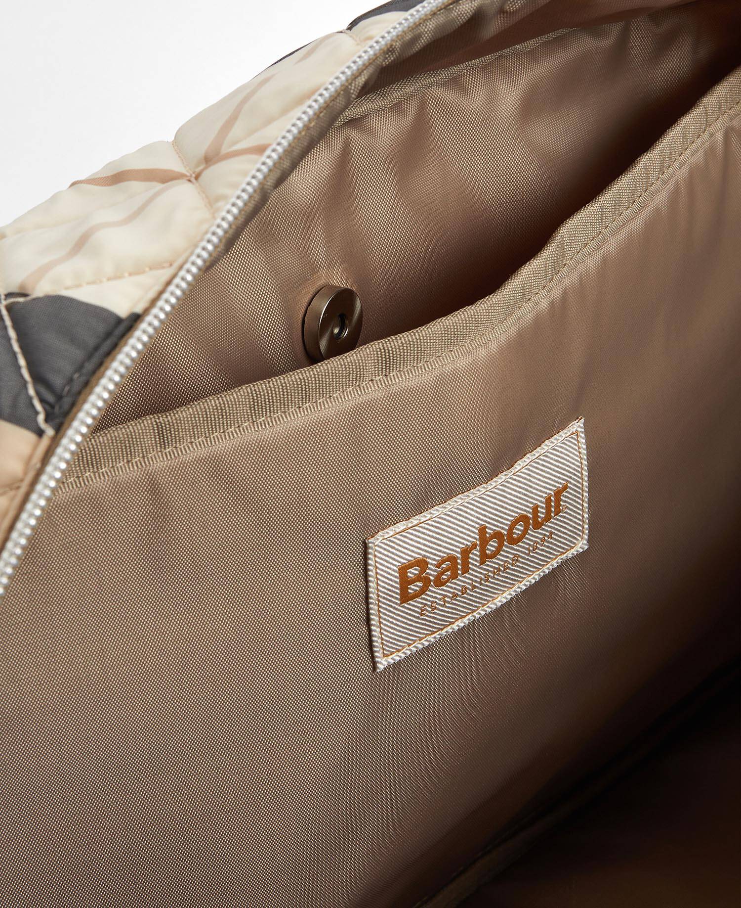 Wetherham Quilted Holdall Bag image number 8