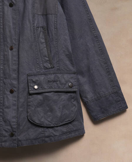 Barbour Re-Loved Women's Beadnell Waxed Jacket