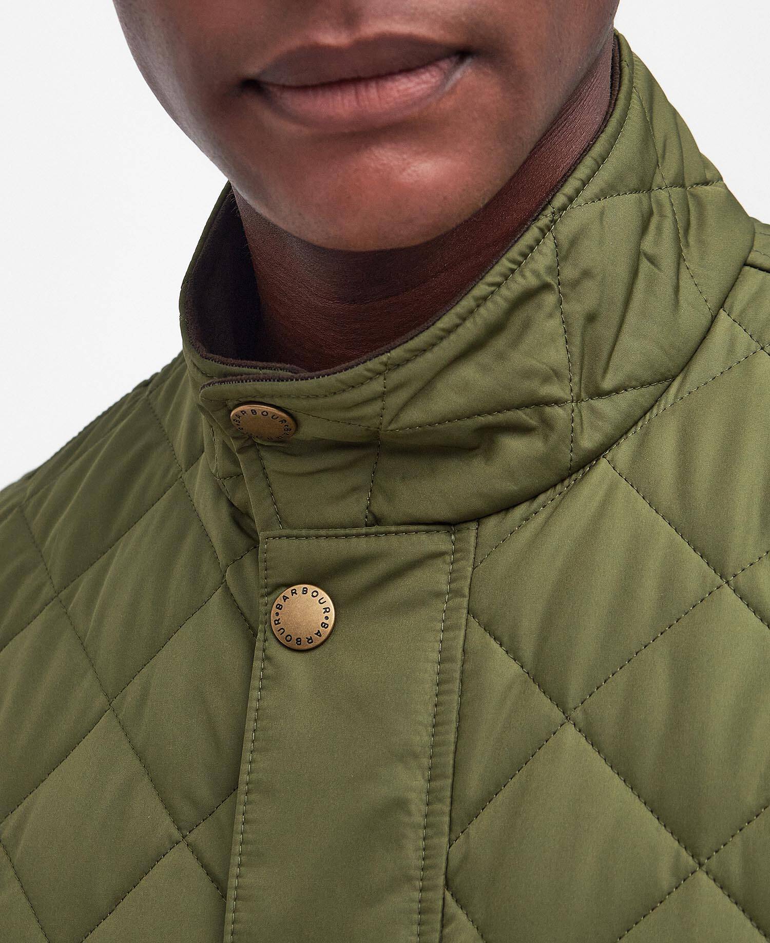 Lowerdale Gilet Dark Moss image number 4