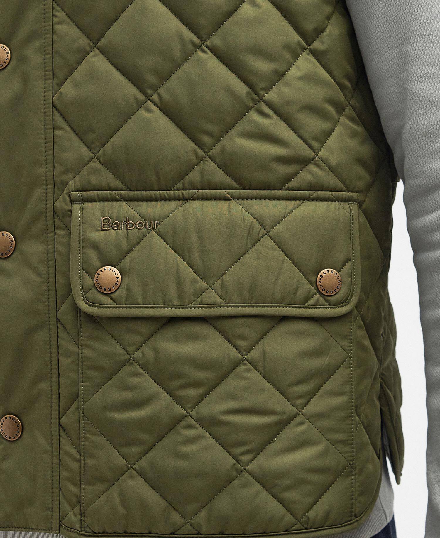Lowerdale Gilet Dark Moss image number 5