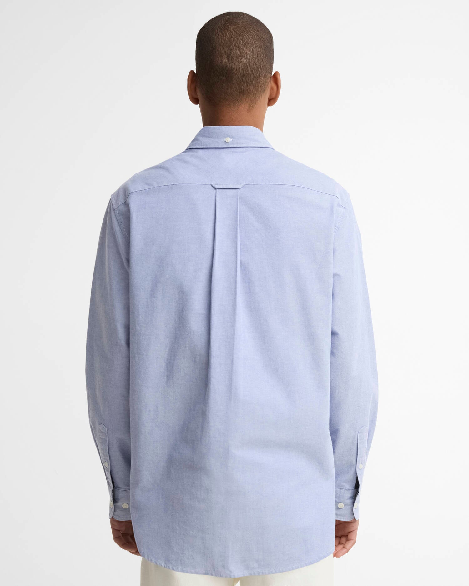 Barbour Oxford Authentic-Fit Long-Sleeved Shirt Blue image number 2