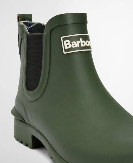 Wilton Wellingtons 