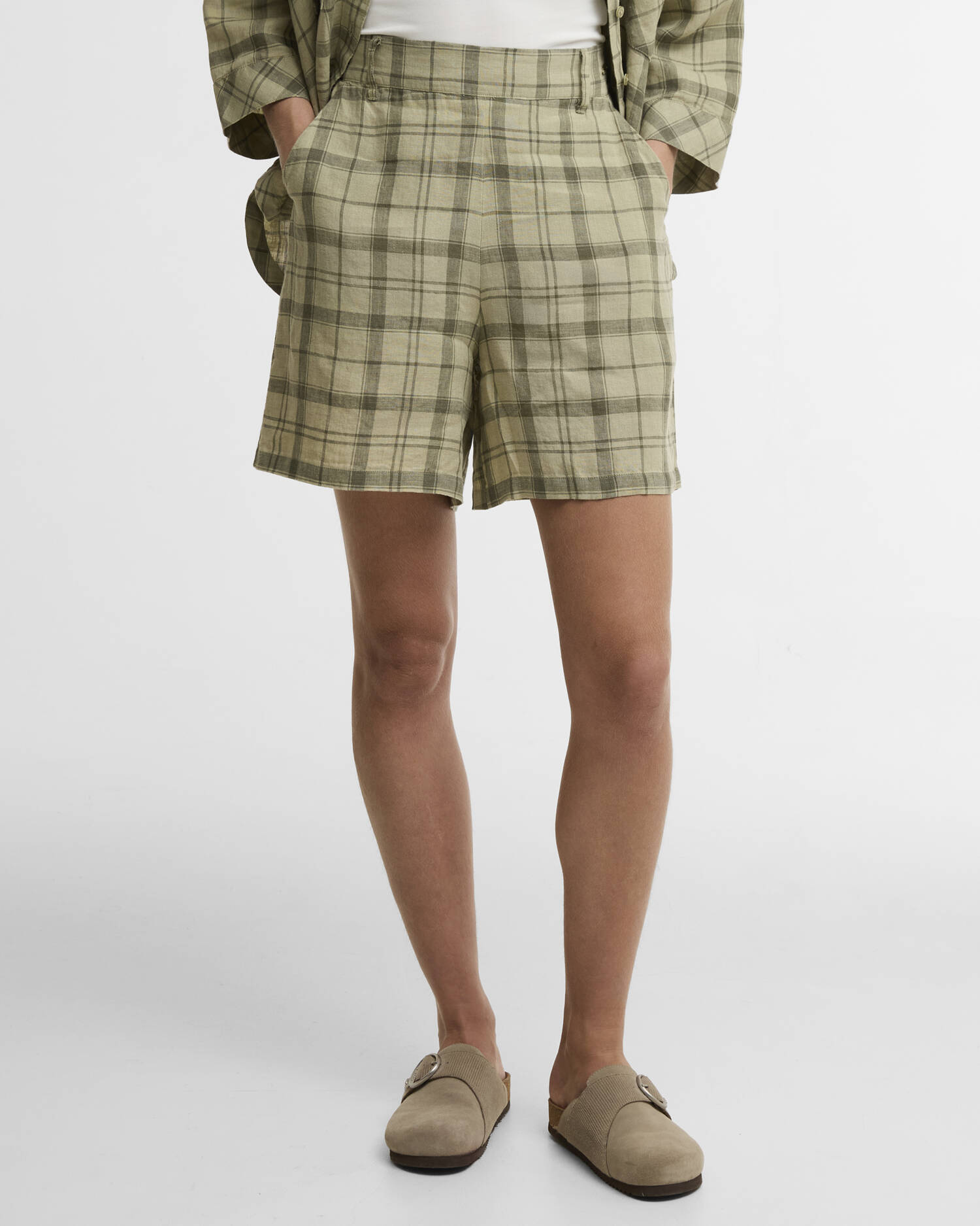 Shorts Orla Sage Green Tartan image number 1