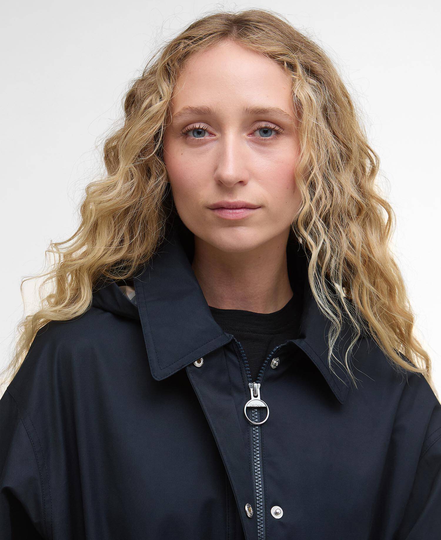 Jacke Fallyn Showerproof image number 3