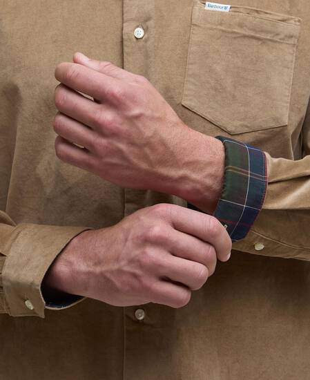 Camicia Jesmond a maniche lunghe con vestibilità regular Military Brown Camicia Jesmond a maniche lunghe con vestibilità regular Military Brown