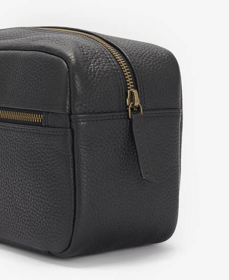 Highgate Leather Washbag Classic Black