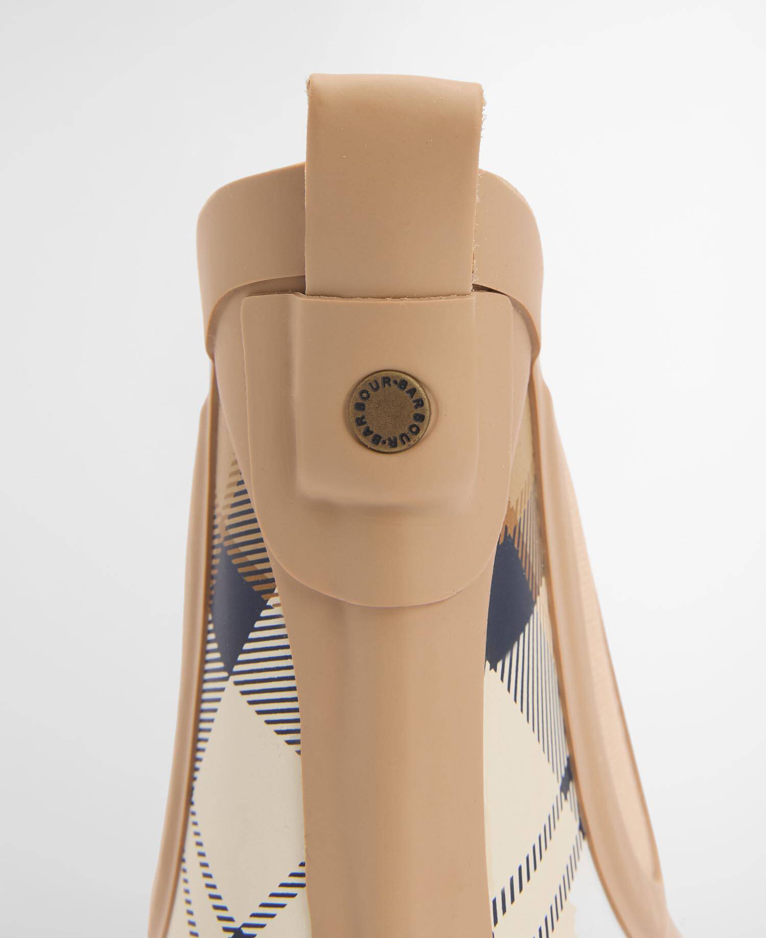 Wilton Wellingtons image number 4