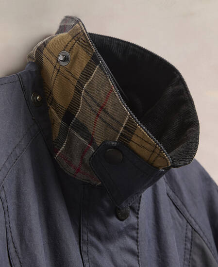 Barbour Re-Loved Women's Beadnell Waxed Jacket