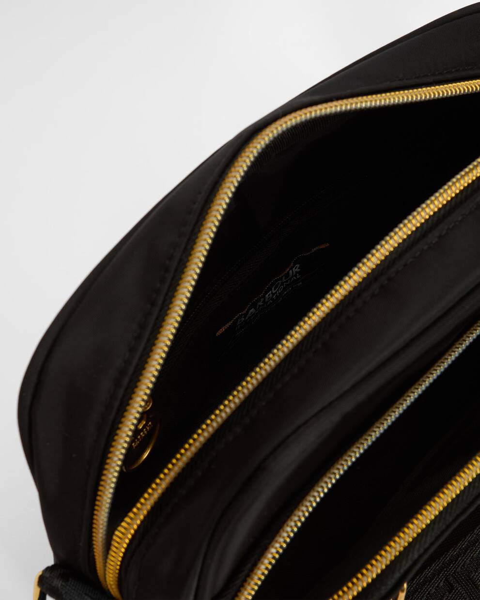 Qualify City Crossbody