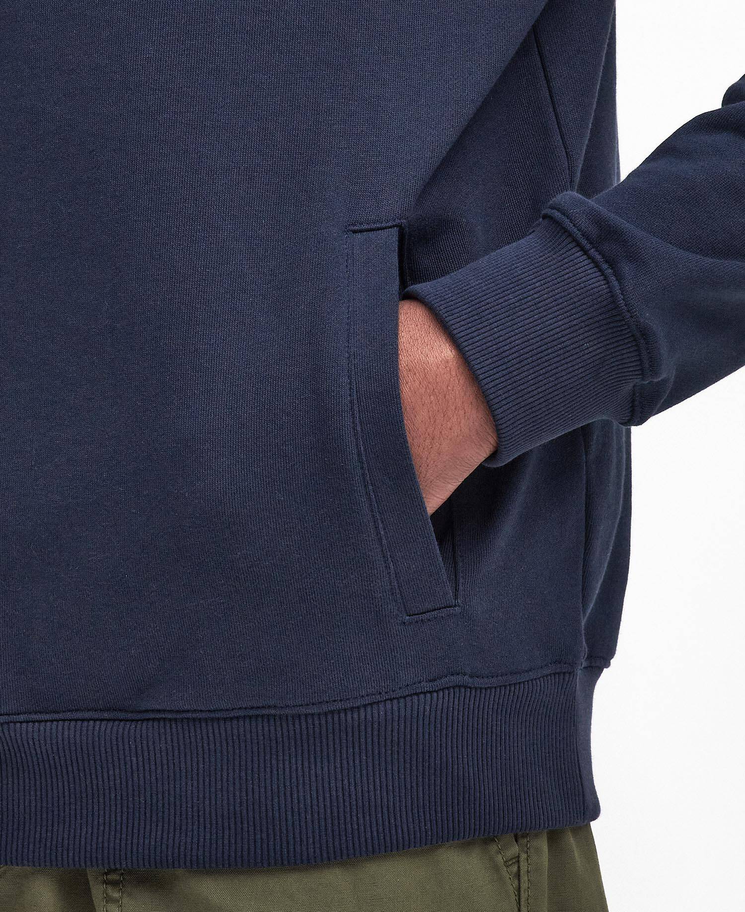 Beckhill Quarter-Zip Sweatshirt Classic Navy image number 4