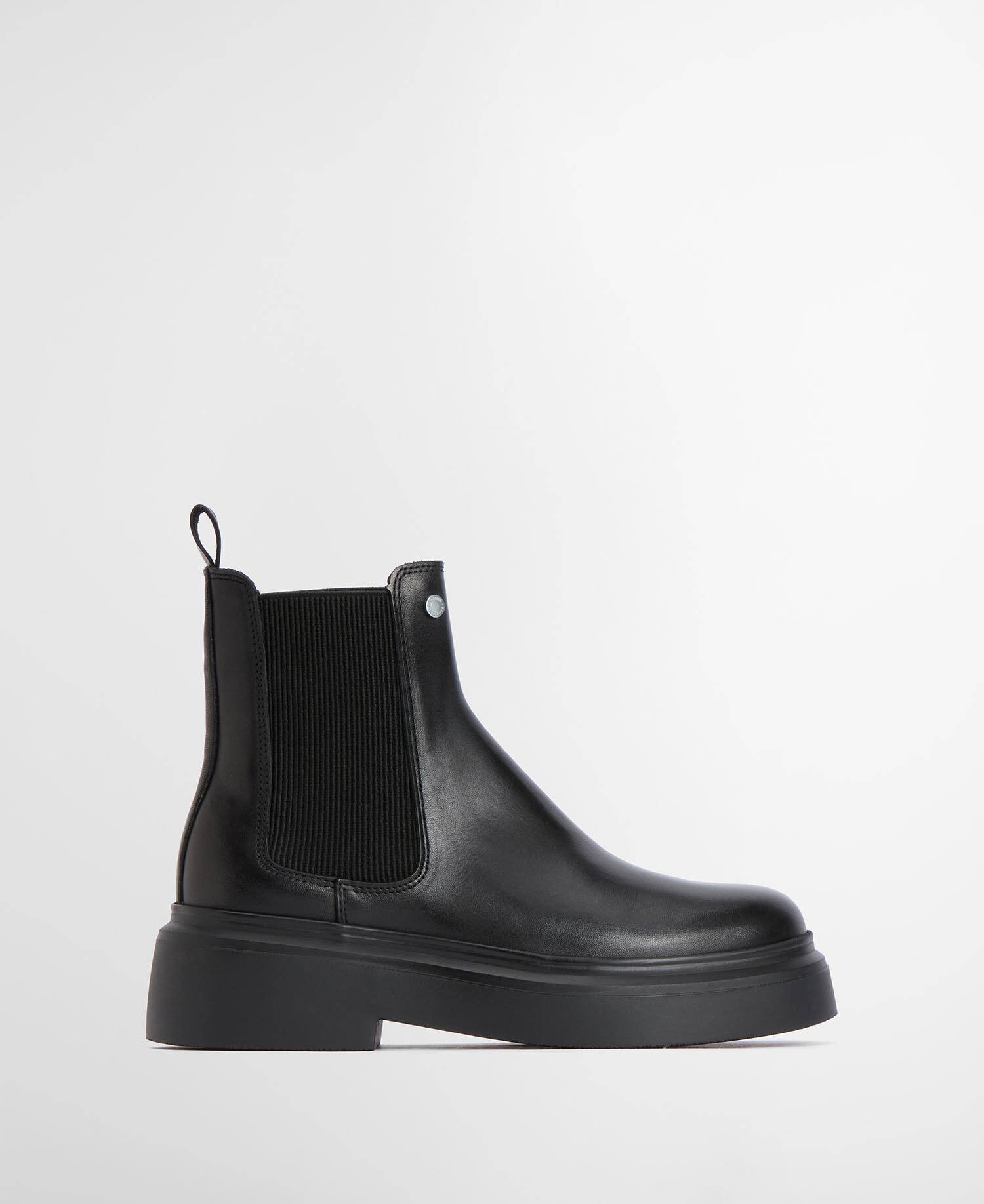 Celina Chelsea Boots image number 0