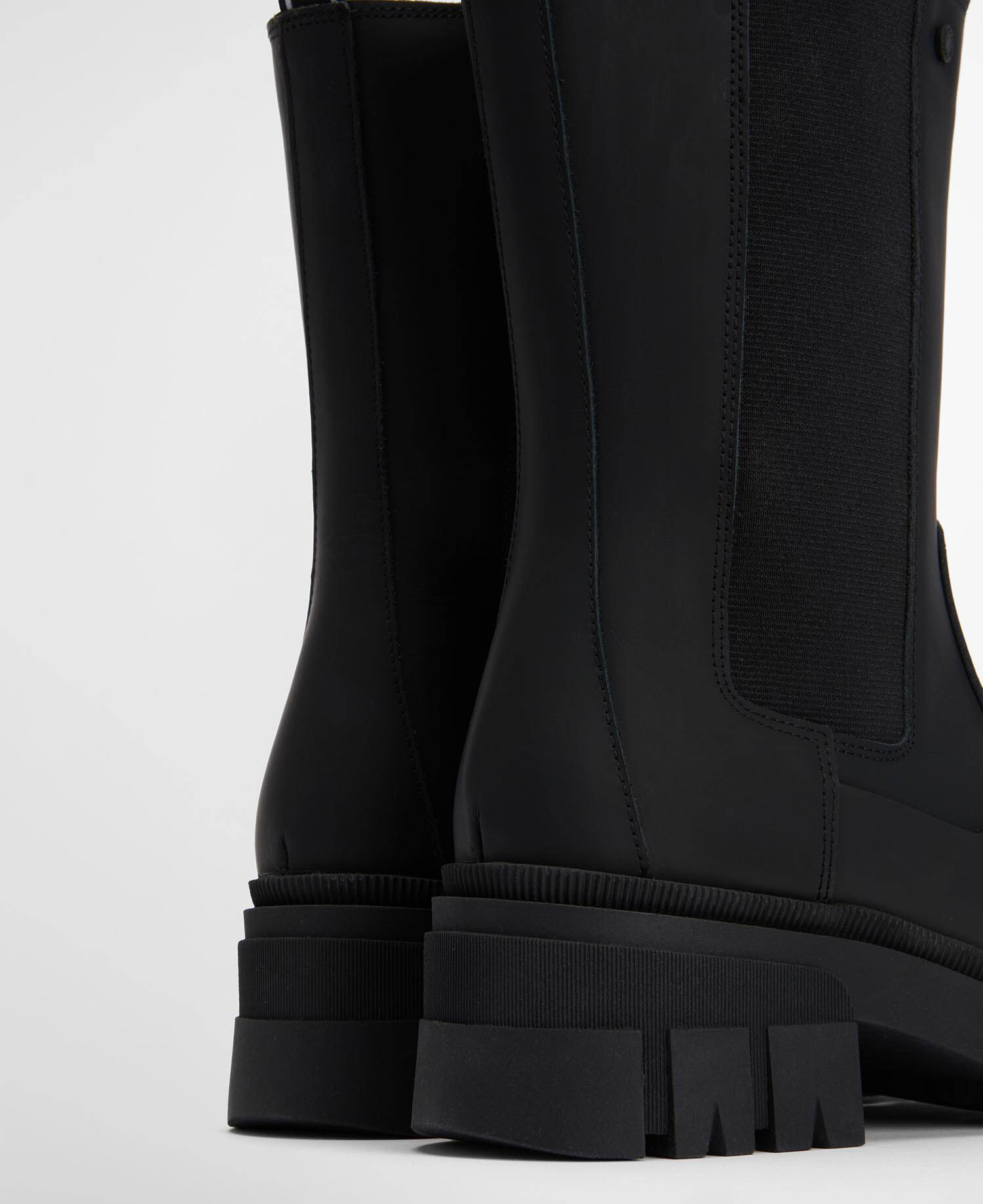 Sidneigh Chelsea Boots image number 2