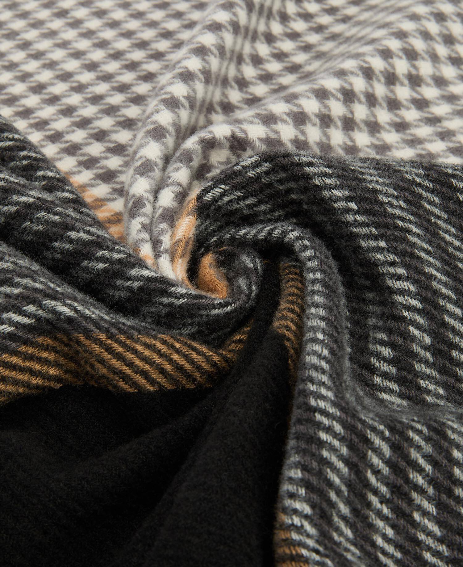 Melody Check Scarf image number 4