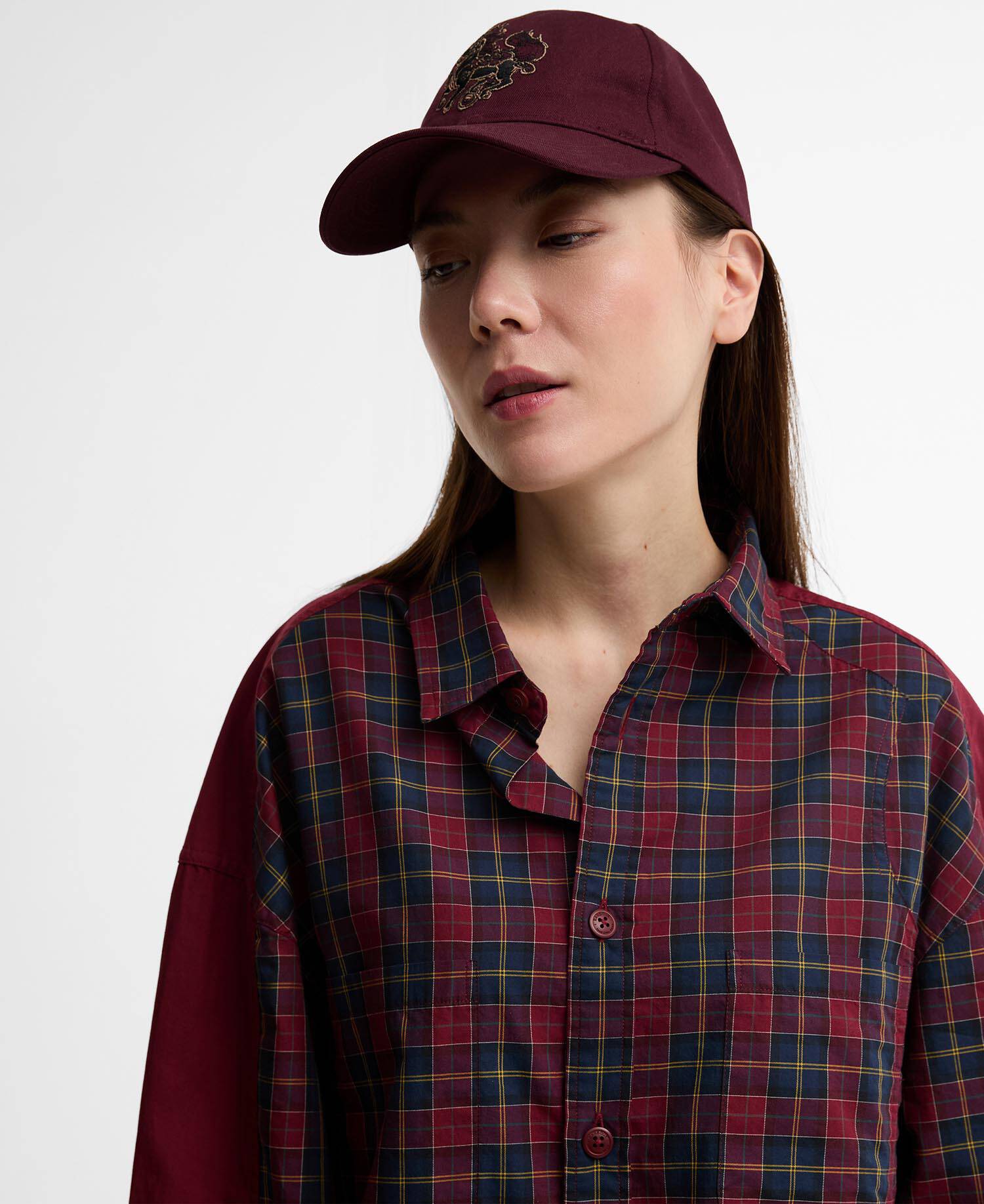 Barbour x Feng Chen Wang Split Pocket Long-Sleeved Tartan Shirt Cardinal Tartan image number 7