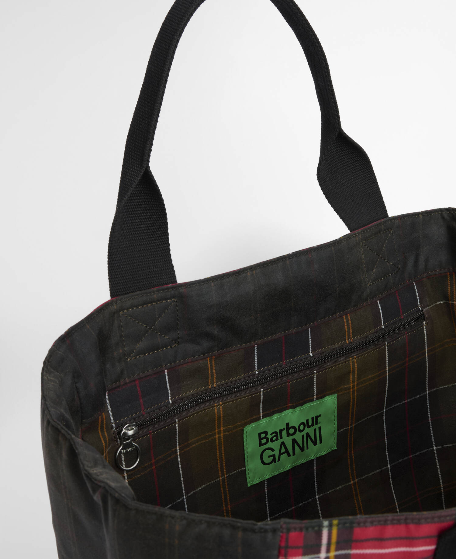 Barbour x GANNI Waxed Tote Bag Classic/Royal Stewart Tartan image number 6