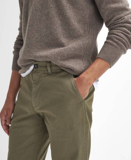 Pantaloni in tessuto stretch lavato dalla vestibilità leggermente aderente 