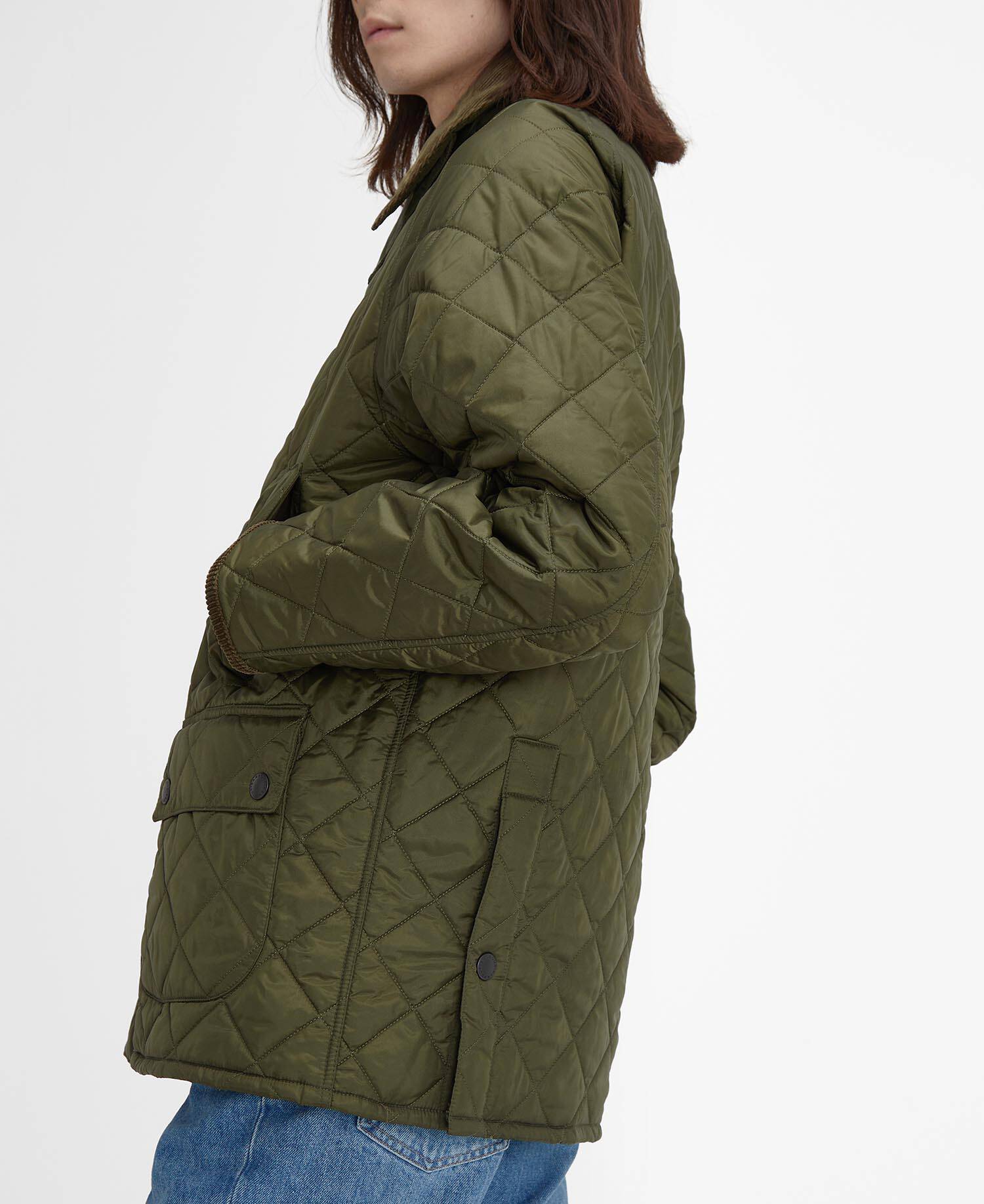 Bedale Quilted Jacket image number 5