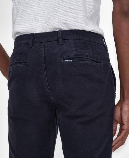 Pantaloni in fustagno dalla vestibilità leggermente aderente  Pantaloni in fustagno dalla vestibilità leggermente aderente