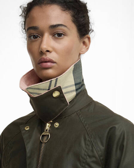 Cropped Beadnell Waxed Jacket Archive Olive/Ancient/Gardenia