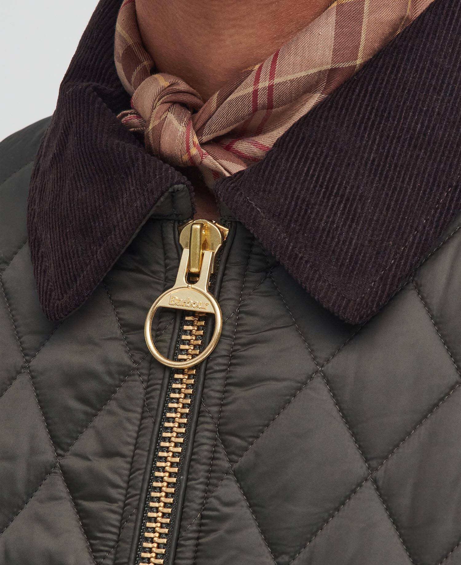 Beadnell Fitted Quilted Jacket image number 4