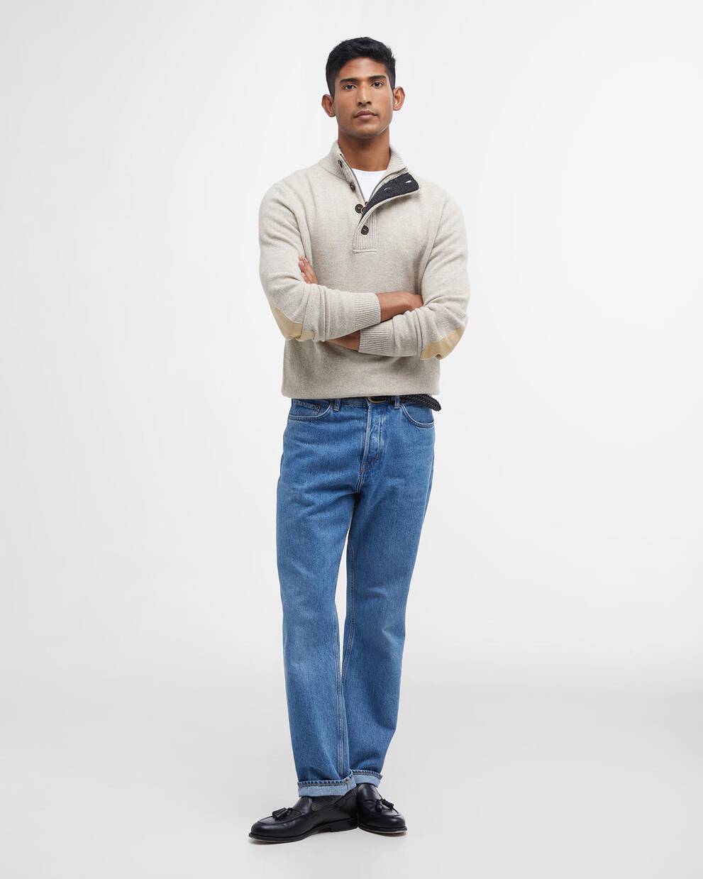 Essential Pullover Patch Half Zip