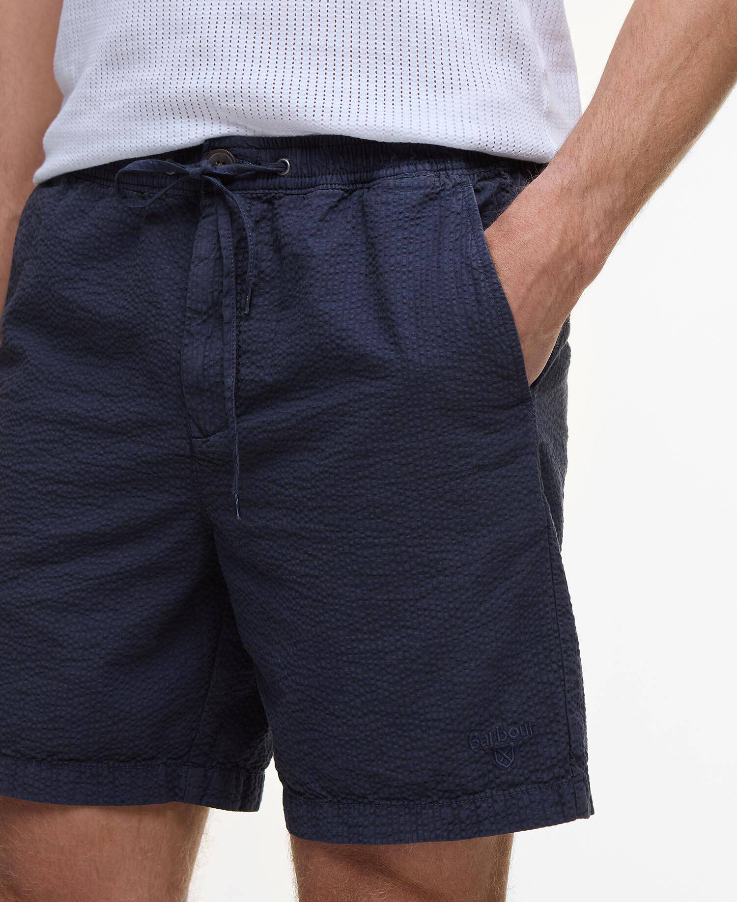 Shorts in seersucker con vestibilit&agrave; comoda image number 4