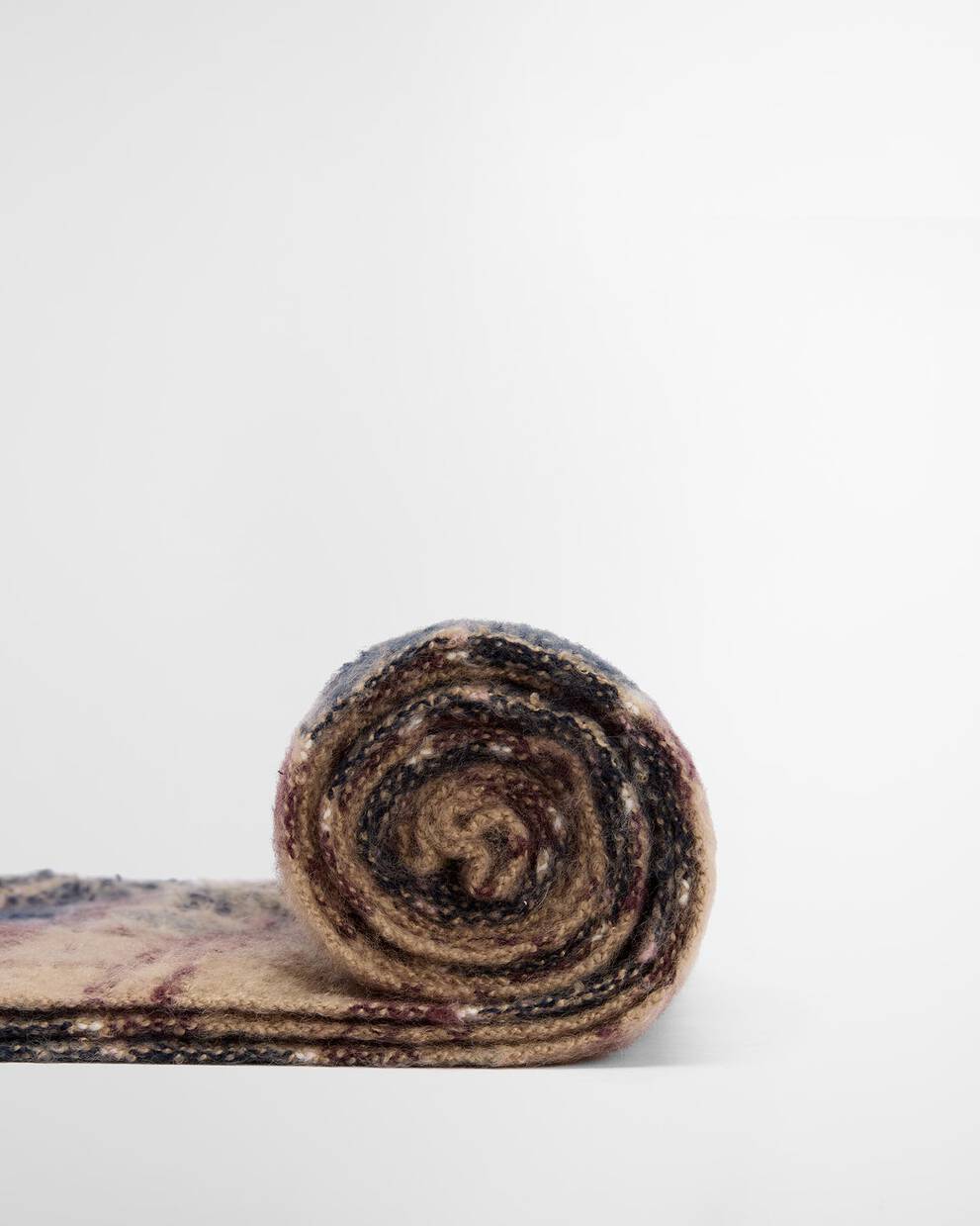 Set regalo berretto e sciarpa tartan Saltburn