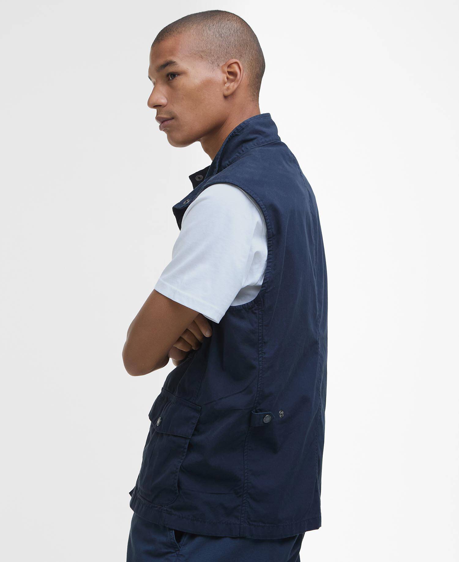 Casual Corbridge Gilet Classic Navy image number 5