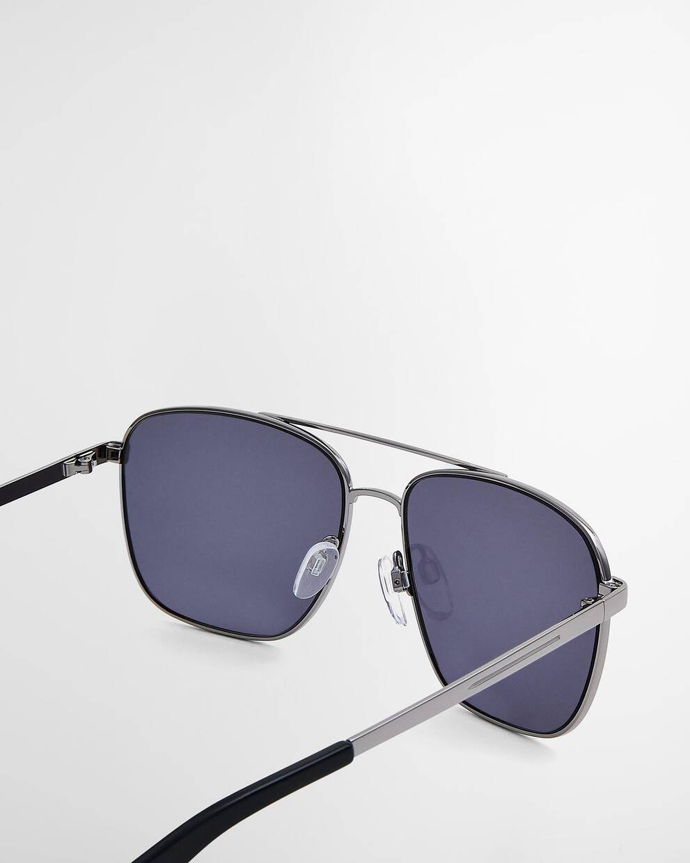 Navigator Sunglasses