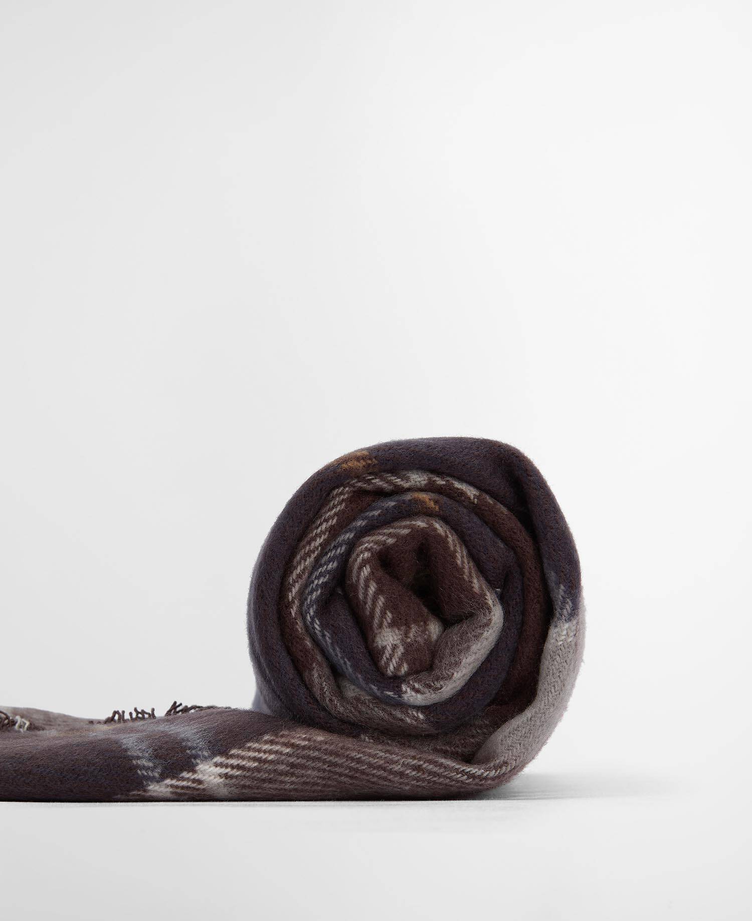 Set regalo con berretto Swinton e sciarpa Galingale image number 7