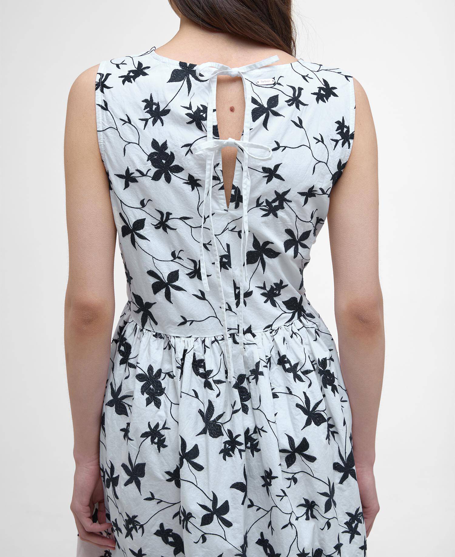 Elina Printed Midi Dress image number 5